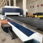 2kw cnc hibla laser pamutol, laser pagputol at ukit machine na may palitan ng talahanayan