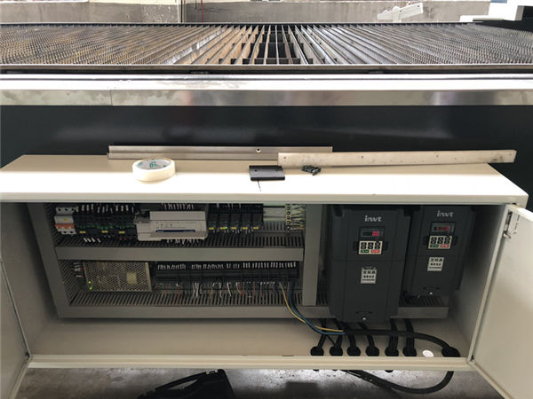 cnc metal cutting laser machine / fiber optic laser cutter
